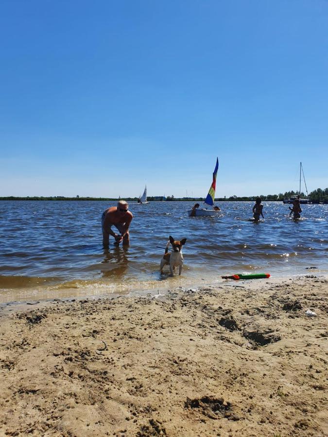Stacaravan Op 5 Sterren Vakantiepark De Kuilart Friesland Aan Het Meer Met Zwembad 5P 237 Koudum Exterior foto