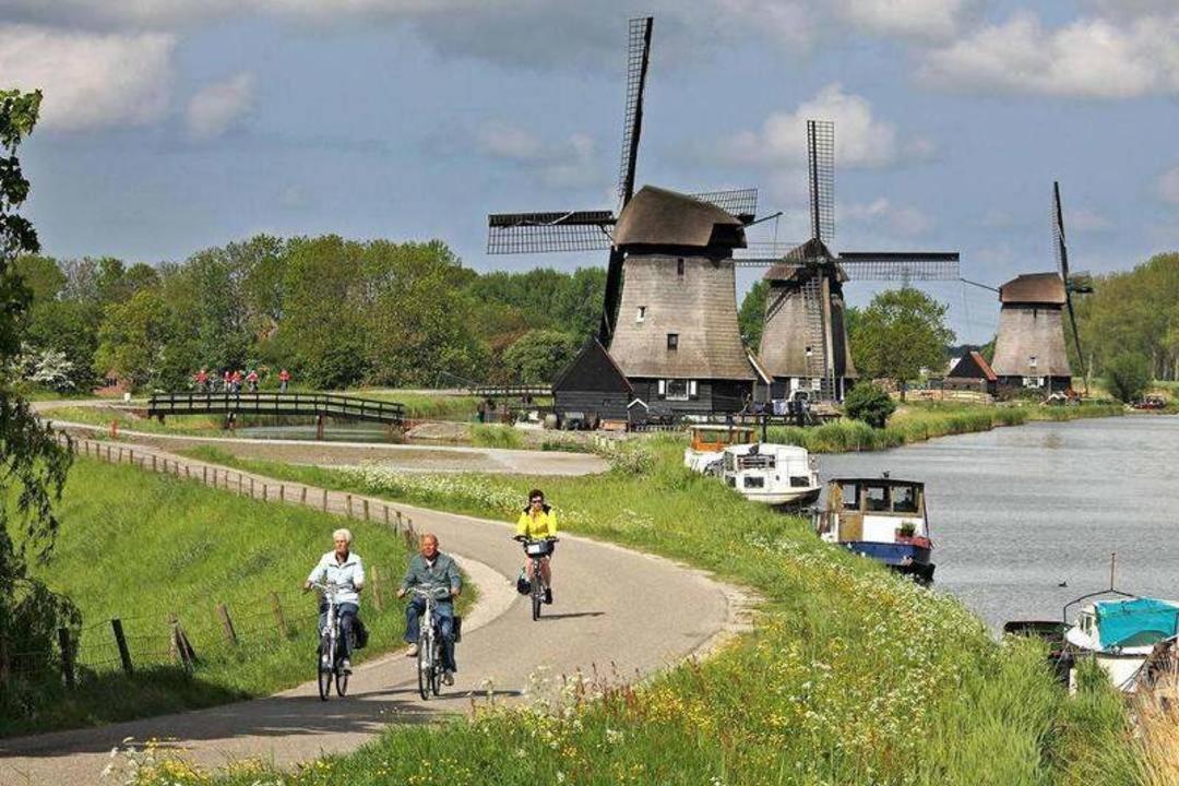 Stacaravan Op 5 Sterren Vakantiepark De Kuilart Friesland Aan Het Meer Met Zwembad 5P 237 Koudum Exterior foto