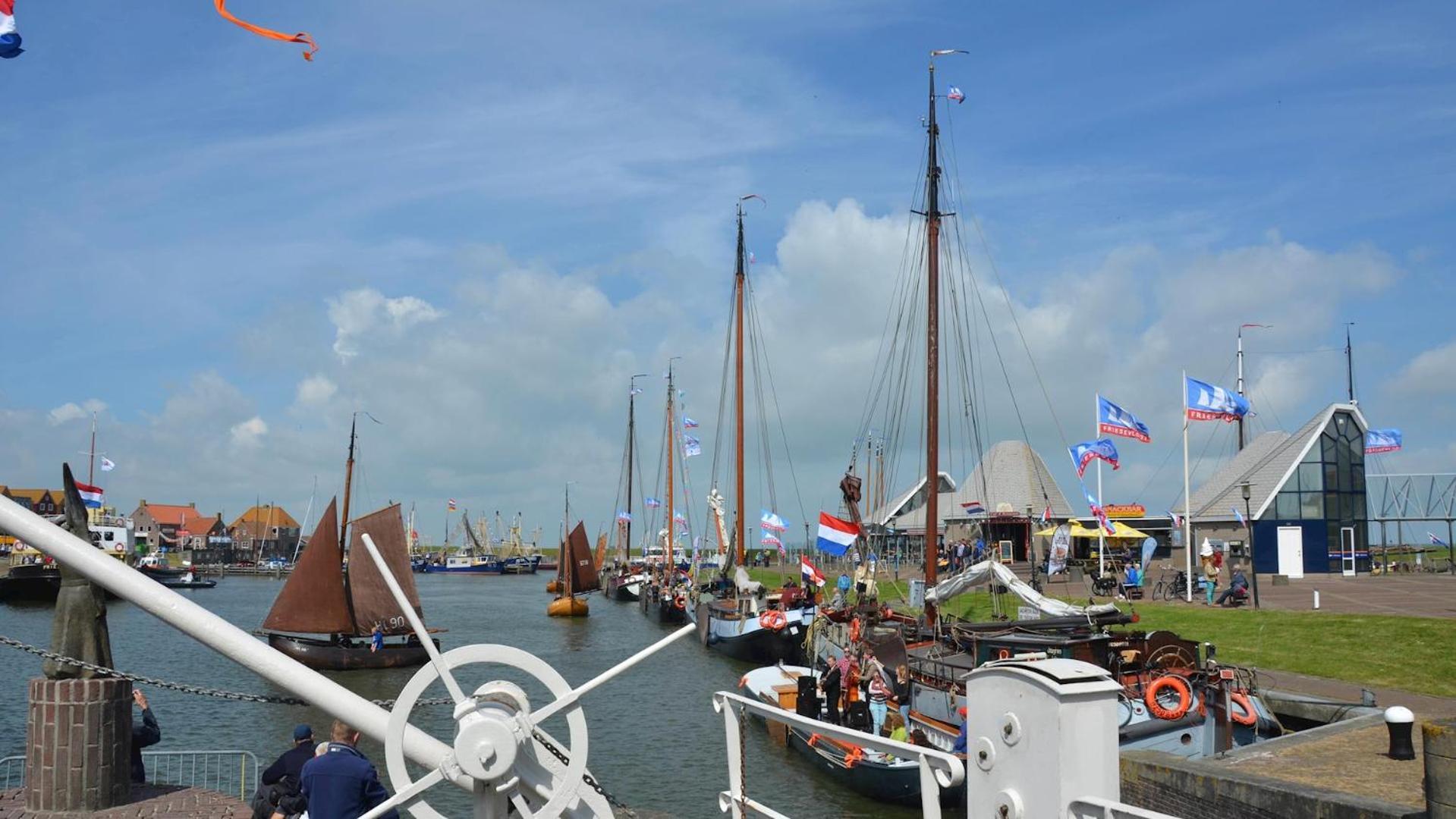 Stacaravan Op 5 Sterren Vakantiepark De Kuilart Friesland Aan Het Meer Met Zwembad 5P 237 Koudum Exterior foto